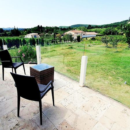로슈포르트두가드 Superbe Chambre Avec Terrasse, Parking Prive, Jardin, Calme, Climatisation, 10 Mn Pont Du Gard #7 아파트 외부 사진